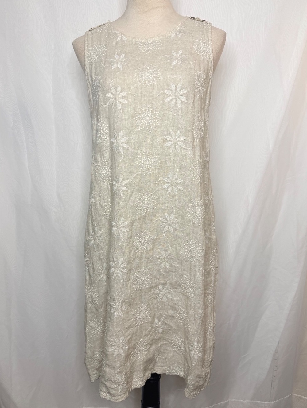Terzo Millennio Linen Embroidered Shift Dress